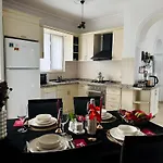 Luxury Private Pool Villa-5 Min To Land Of Legends וילה *