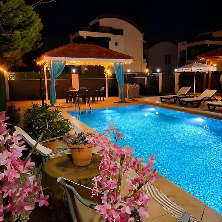 Luxury Private Pool Villa-5 Min To Land Of Legends Villa *