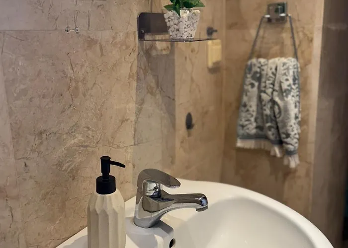 Luxury Private Pool Villa-5 Min To Land Of Legends 빌라