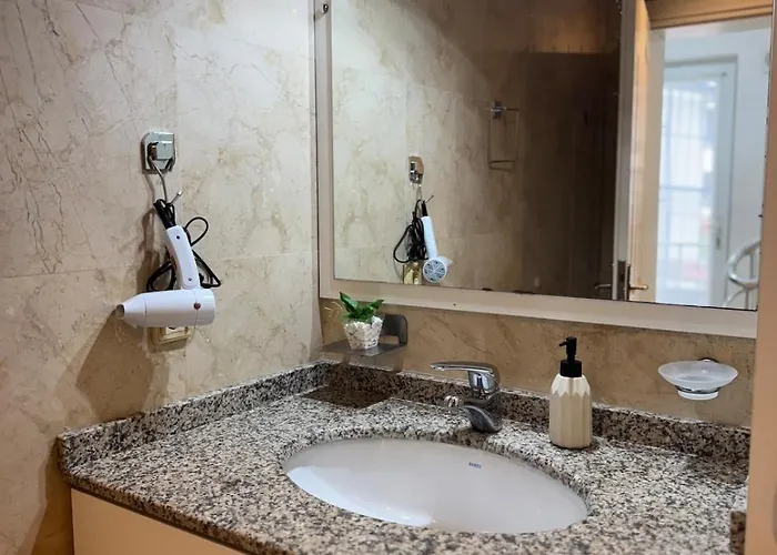 Luxury Private Pool Villa-5 Min To Land Of Legends * 베렉